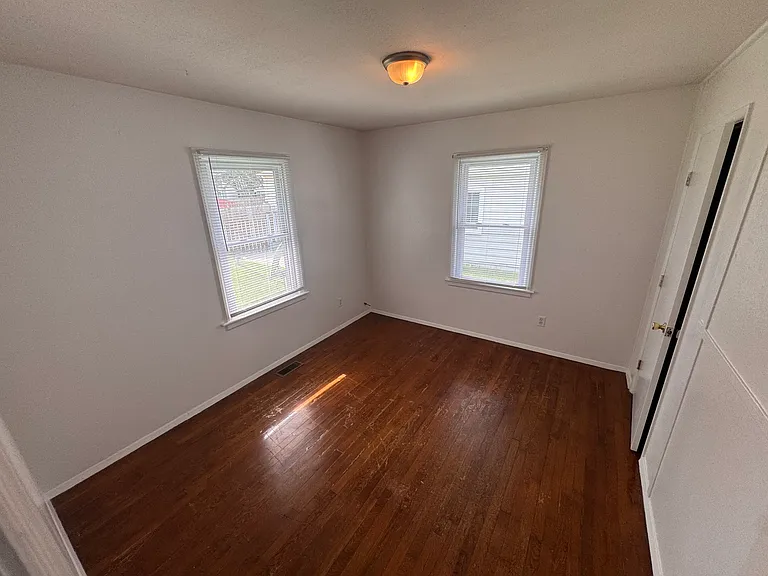107 Lynnhaven Dr — Photo 13