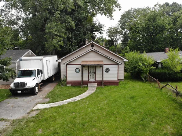 3703 N Whittier Pl, Indianapolis, IN 46218