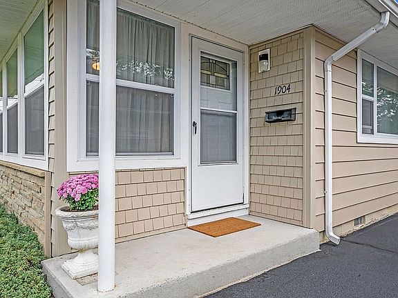 4th image of 1904 Mount Juliano Ln