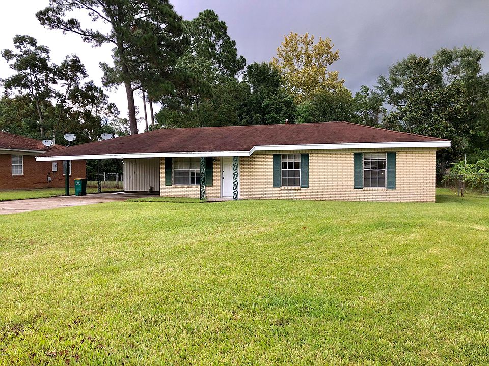 1st image of 118 Forest Dr