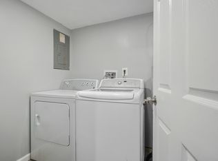 8 Almanac Ct, Burtonsville, MD 20866