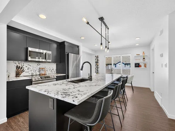 850 Secord Blvd NW #13, Edmonton, AB T5T 7R9
