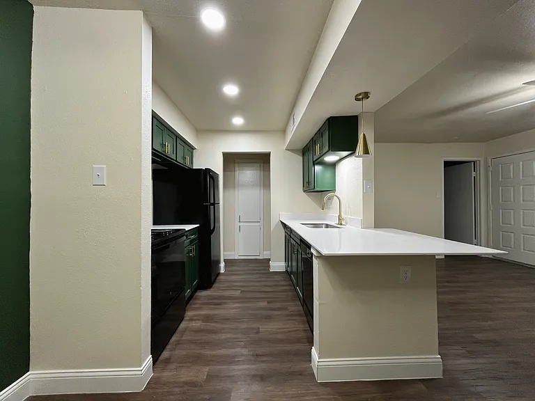 534 Hunt Ln — Photo 51