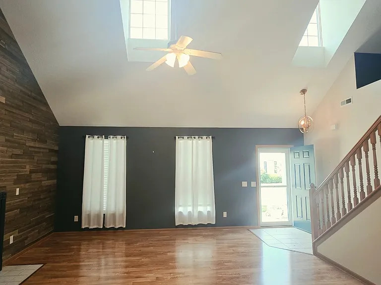 7223 Normanton Dr — Photo 30