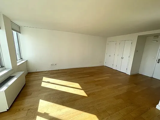 Rented by BATTERY PARK CITY RESIDENTIAL LLC | media 3