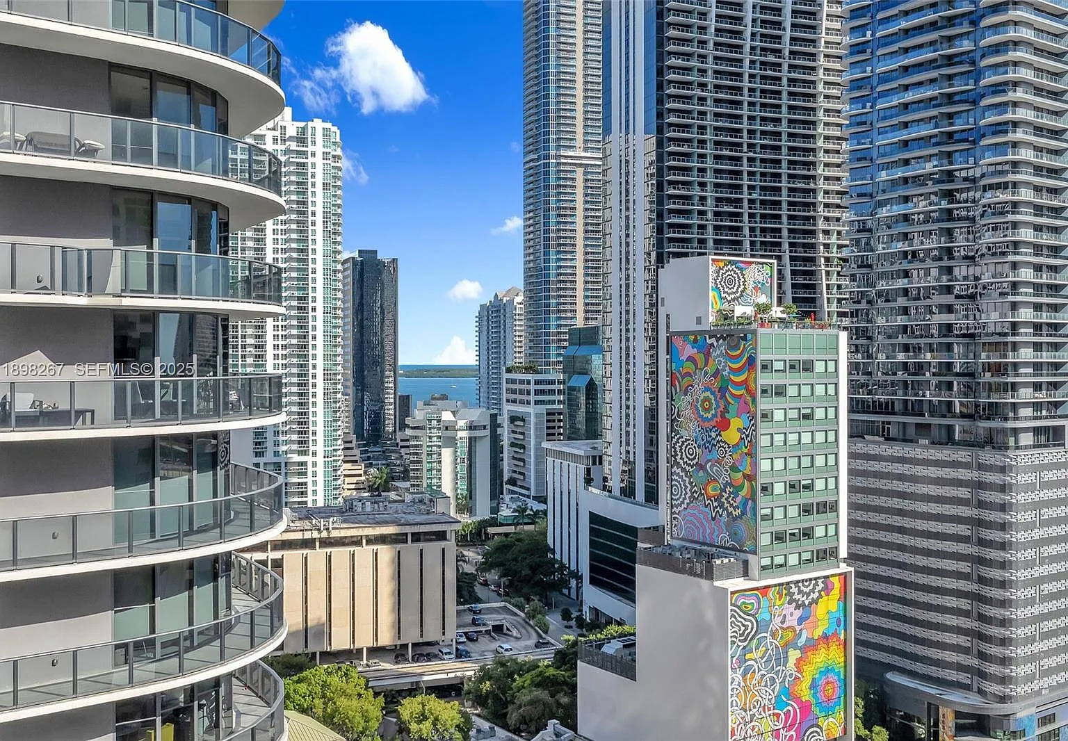 1 bed, 610 sqft, $3,200 — Photo 2