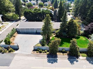 8205 NE 128th St, Kirkland, WA 98034