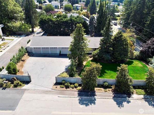 8205 NE 128th Street, Kirkland, WA 98034
