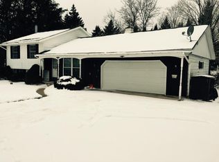 W360N7475 Brown St, Oconomowoc, WI 53066
