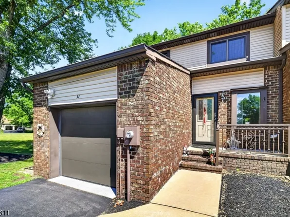 31 Chelsea Cir, Raritan Twp., NJ 08822