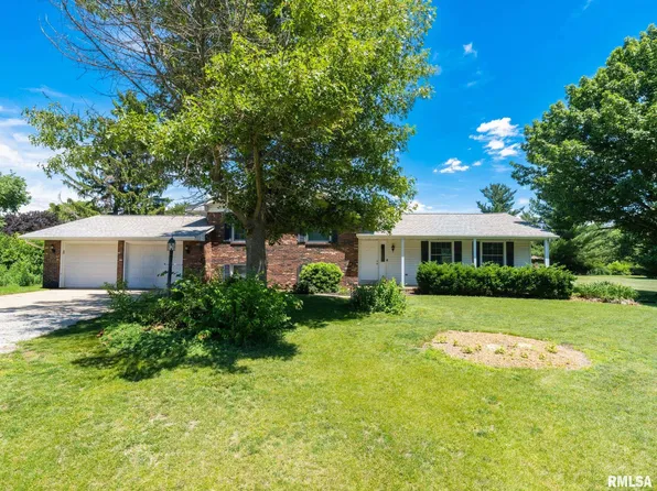 13426 N Bayberry Ct, Chillicothe, IL 61523