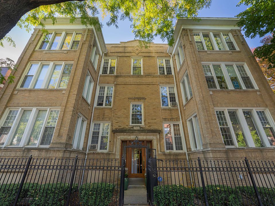 1st image of 2457 W Eastwood Ave #3