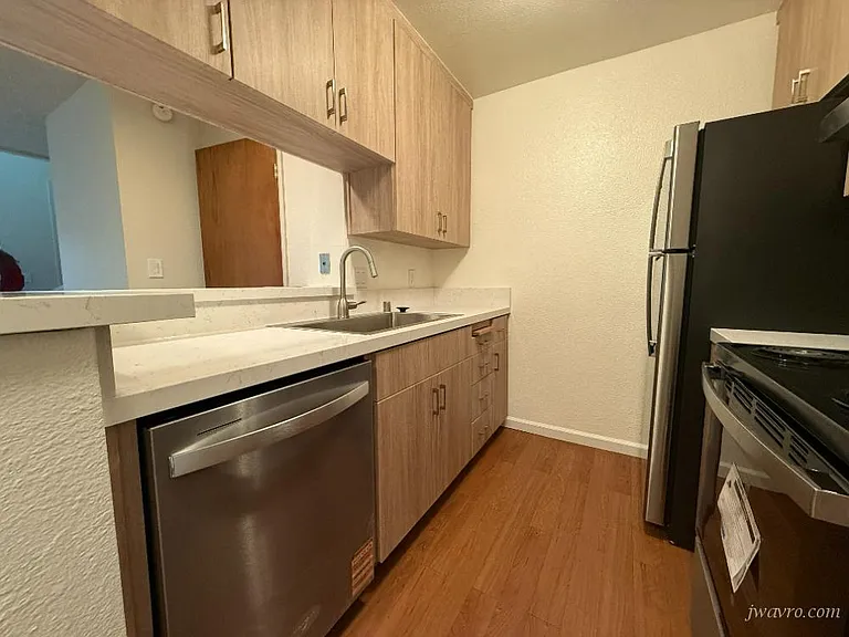 397 Half Moon Ln #5 — Photo 5