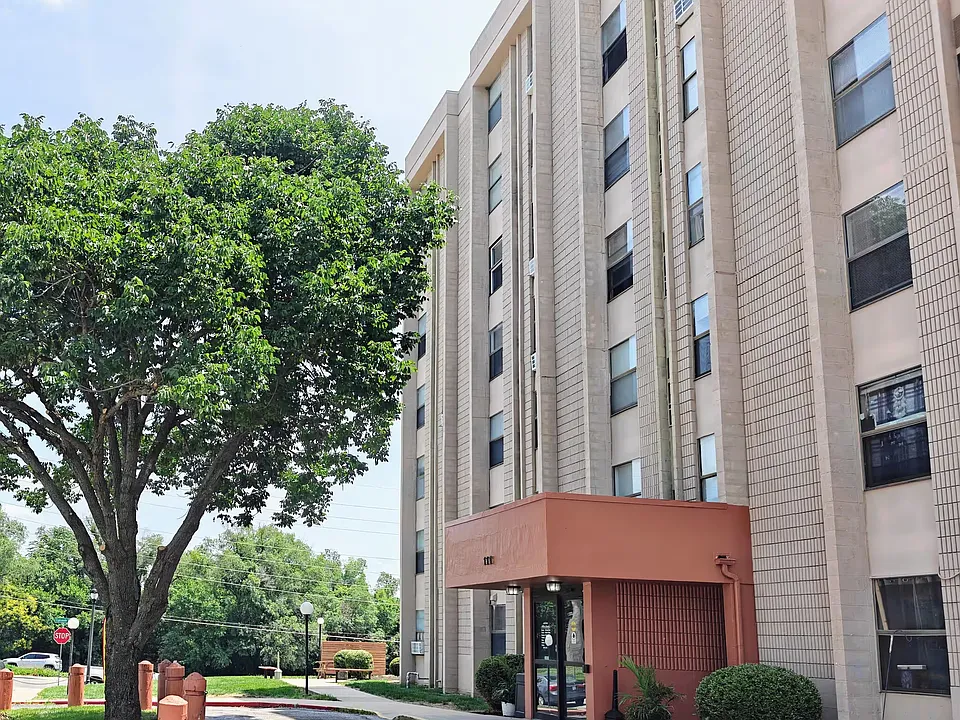 Riverview Apartments
