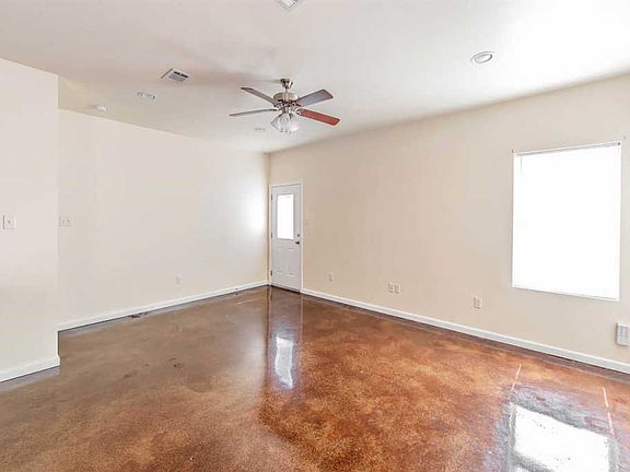 5th image of 302 Gabreten Ln #A