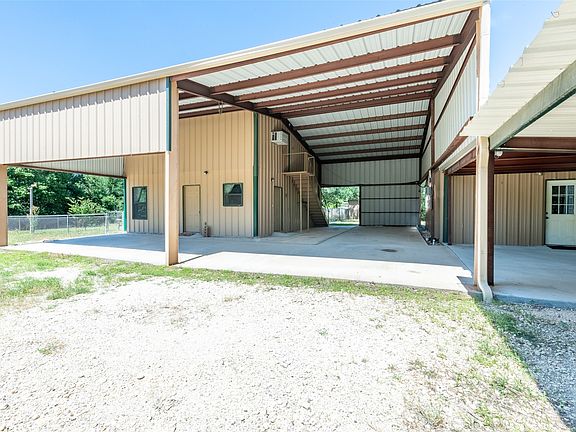 2nd image of 1075 County Road 270
