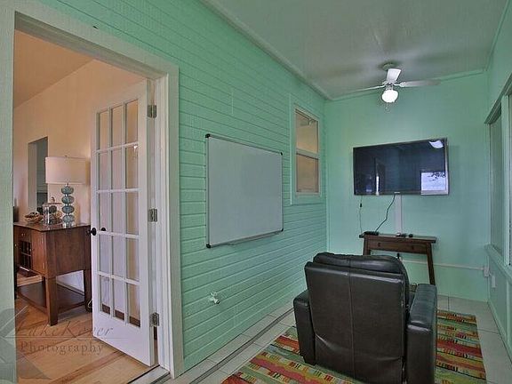 4th image of 1701 Waldrop Dr