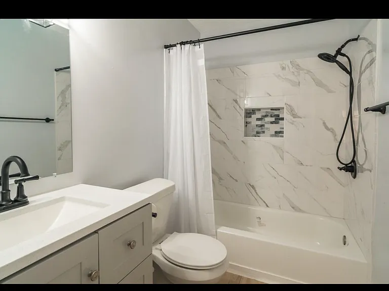 296 Monticello Pl — Photo 12
