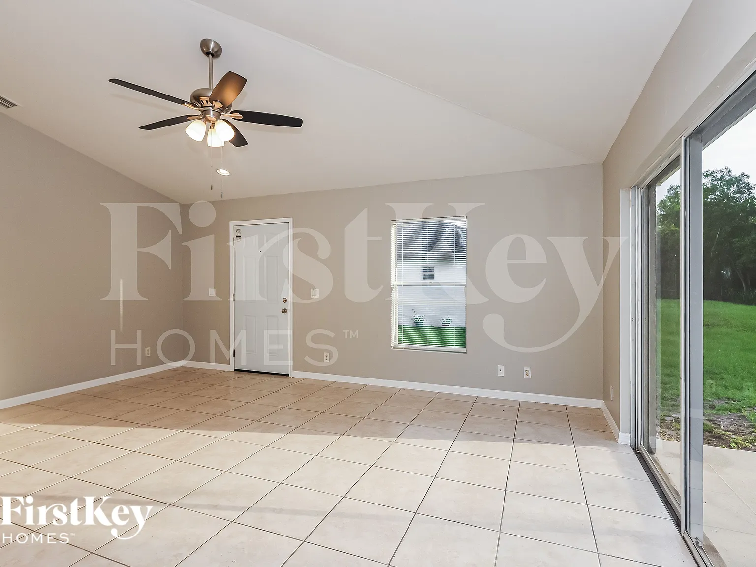 2 bed, 2.0 bath, 1180 sqft, $1,220 — Photo 3