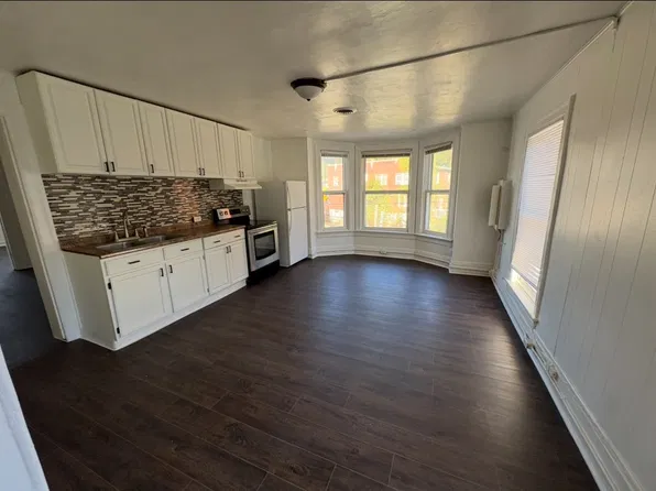 3 Baltimore St #3, Glen Rock, PA 17327