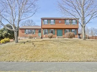 117 Princeton Ave, Feeding Hills, MA 01030