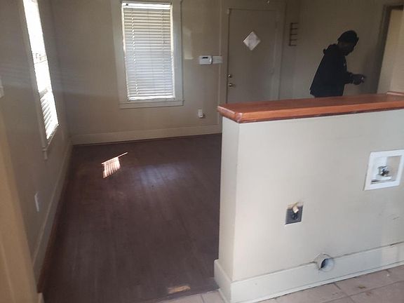 4th image of 3063 Tutwiler Ave