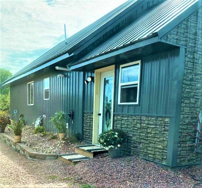 1st image of 4004 Meadowbrook Road N
