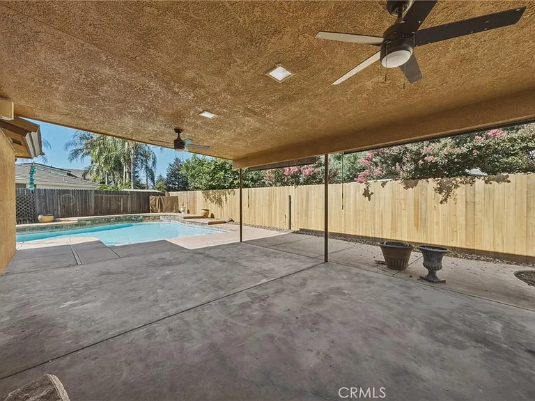 5009 Shaman Ct — Photo 33