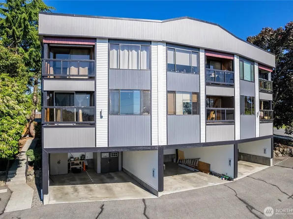 740 N 32nd Street #3, Renton, WA 98056