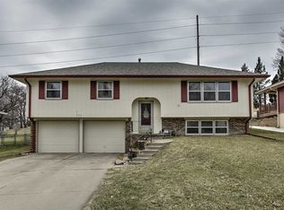 9173 Ogden St, Omaha, NE 68134