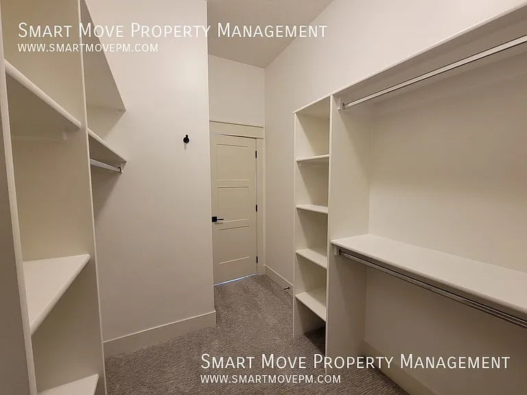 2463 N Ashgrove Ln — Photo 21