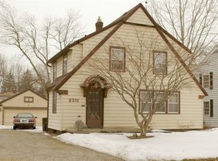 2211 Opechee Way, Fort Wayne, IN 46809