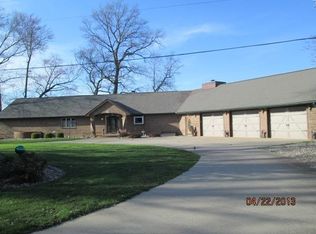 16290 Pretty Lake Rd, Plymouth, IN 46563