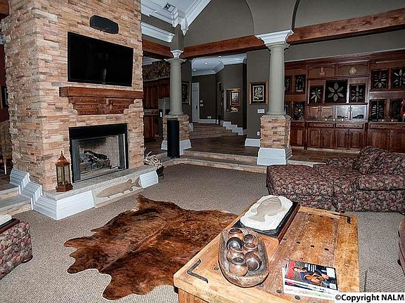 4th image of 2200 Forest Chapel Cir NE