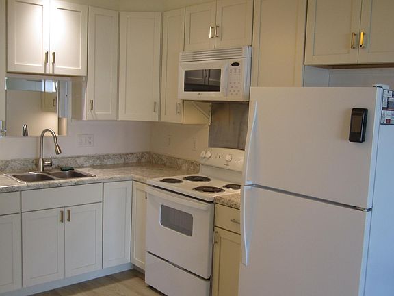 4th image of 45 Boston Harbor Rd