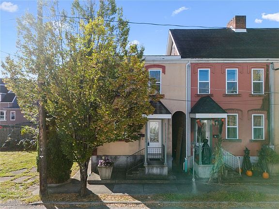 4th image of 62 Short St