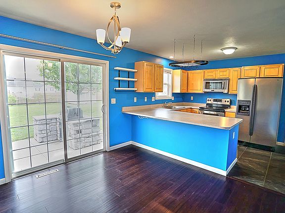 5th image of 56927 Kimberly Dr