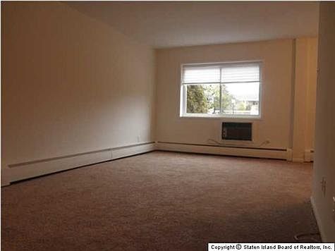 3rd image of 1306 Rockland Ave APT 1B