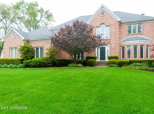 25917 N Arrowhead Dr, Mundelein, IL 60060