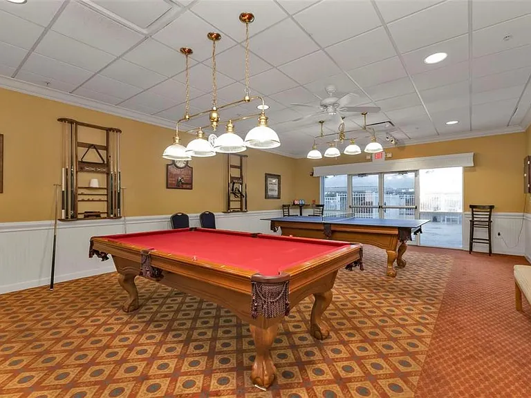 24312 Westgate Blvd — Photo 49