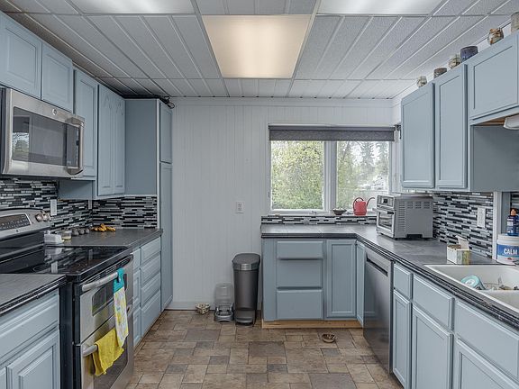 3rd image of 500 Baranof Ave