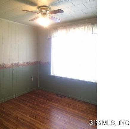 4th image of 302 Harrington St