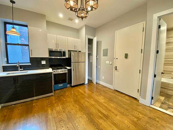 2nd image of 2331 Bedford Ave APT 1