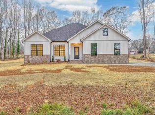 107 Shoreham Dr, Inman, SC 29349