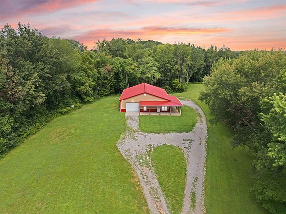 5th image of 627 Pleasant Hill Rd