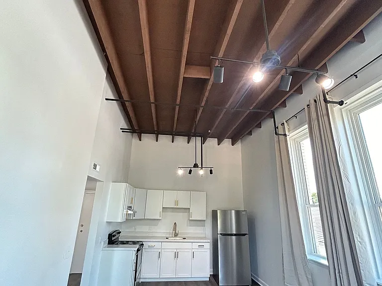 Roosevelt School Apartments — Photo 9