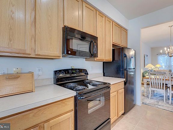 4th image of 10049 Saw Mill Way #401B4