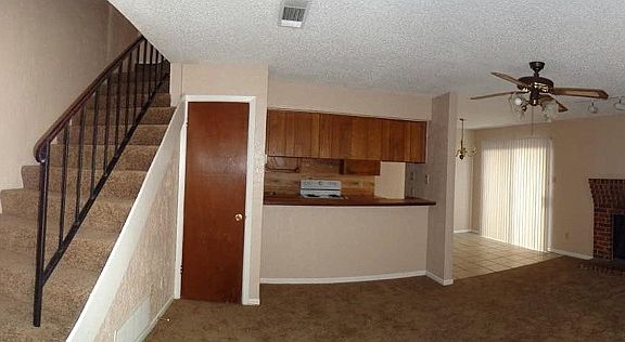 3rd image of 1103 Covey Ln APT A