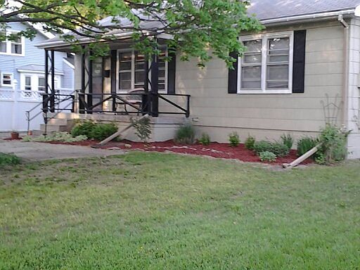 1st image of 4515 Lloyd St