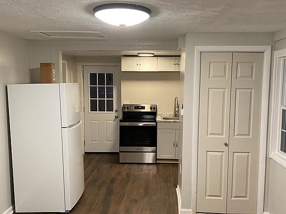 3rd image of 4912 Furnace Ln